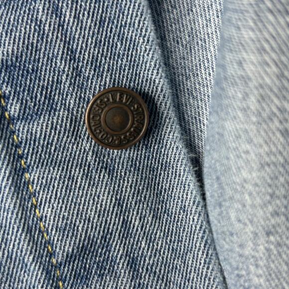 Levi’s Denim Trucker Jean Jacket Light Wash Button Up Cotton Classic Sz Large - Picture 8 of 12